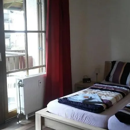 Ferienwohnung Chrysanti 茨维泽尔